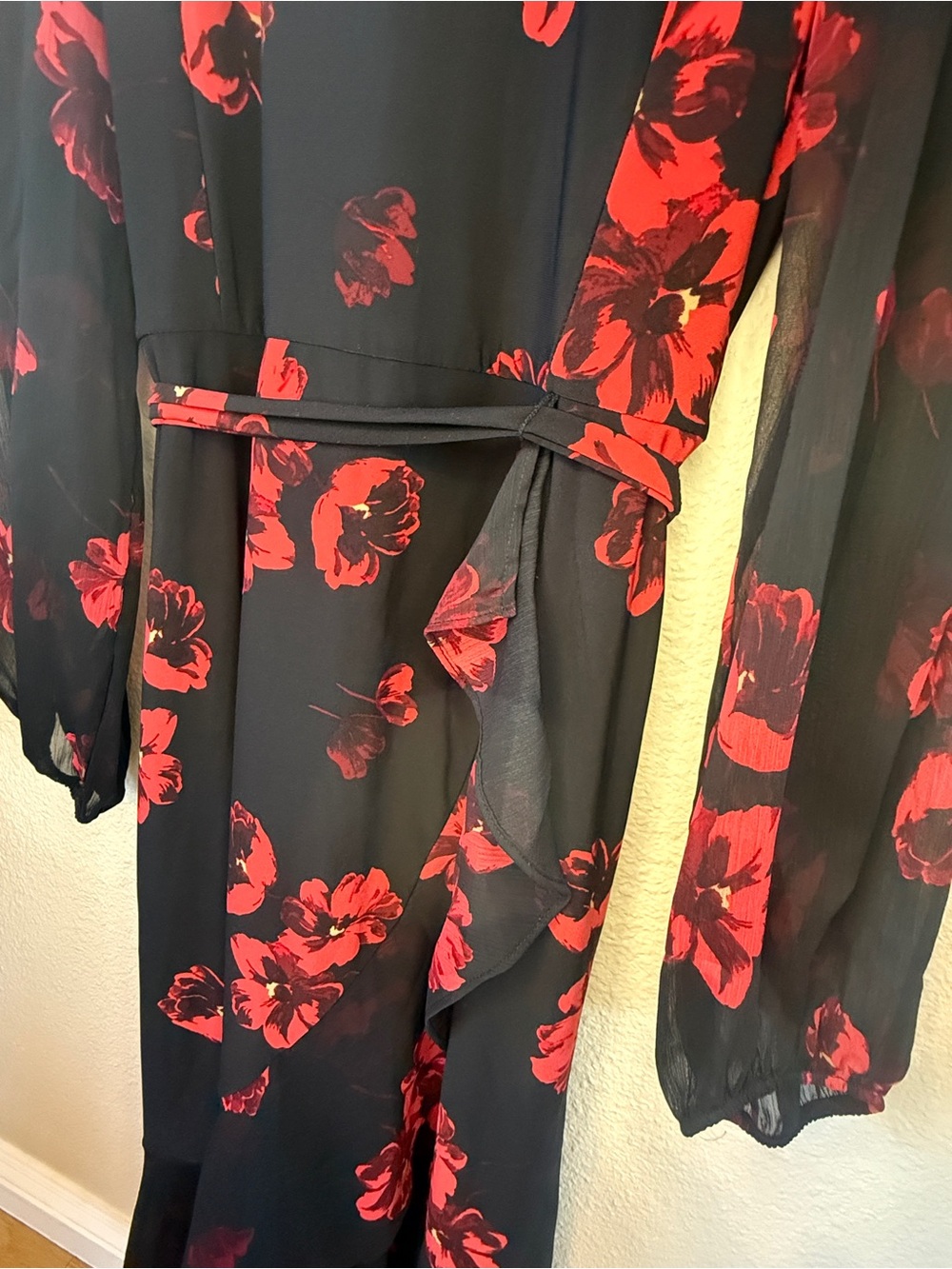 Tommy Hilfiger - Chiffon Black and Red Floral Print Midi Montreux Dress, Size 10 - Picture 4 of 16